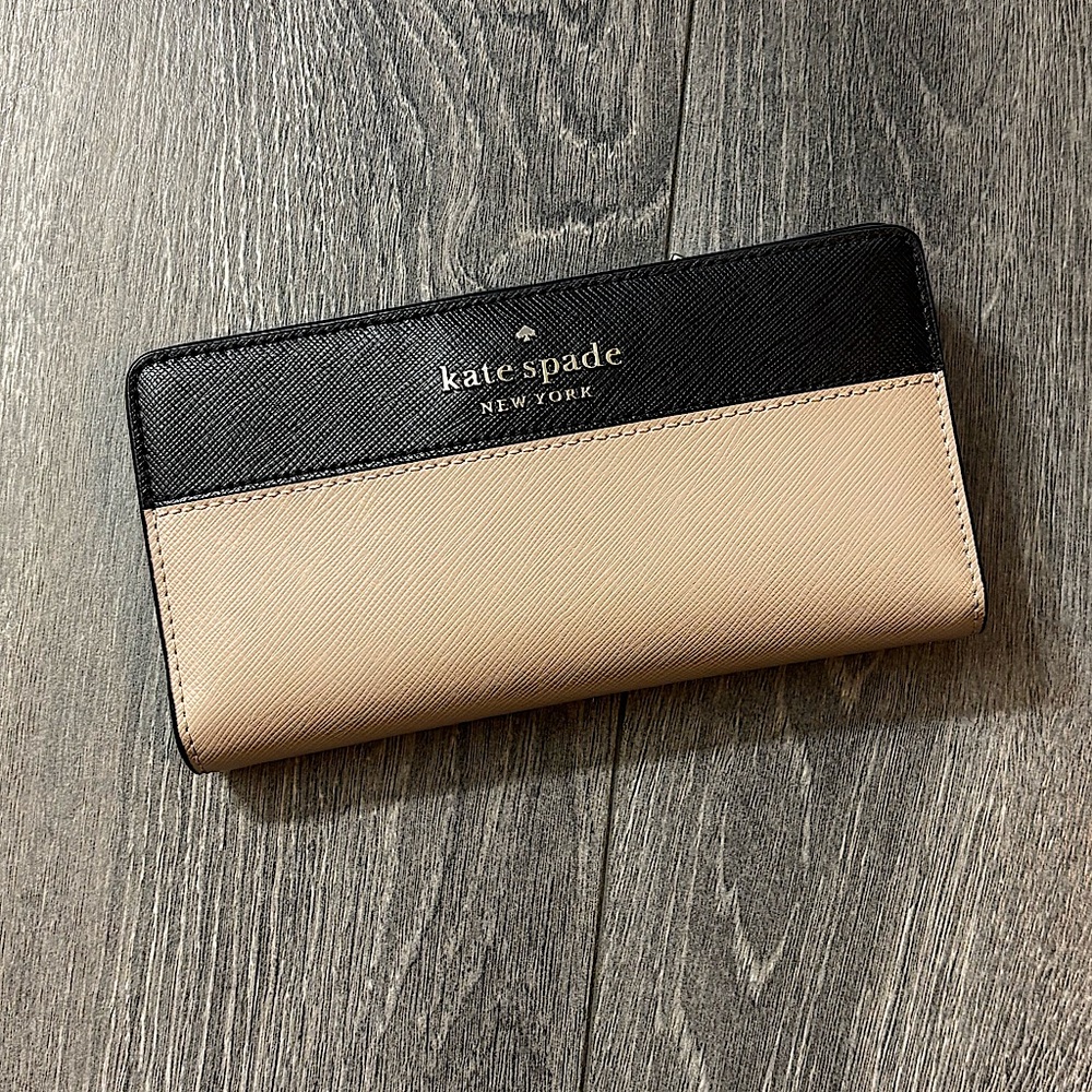 KATE SPADE • Wallet